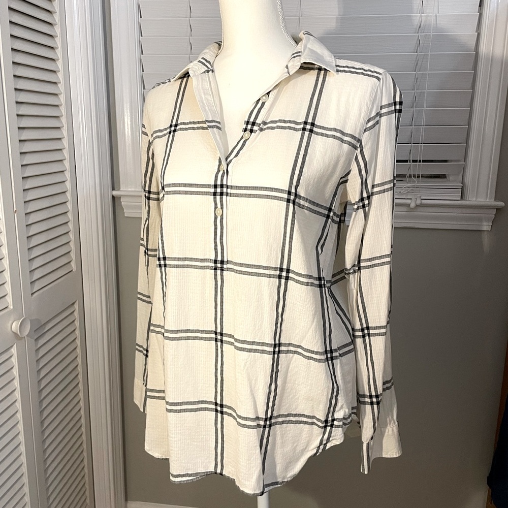 Loft - the Softened shirt size S EUC - half button down